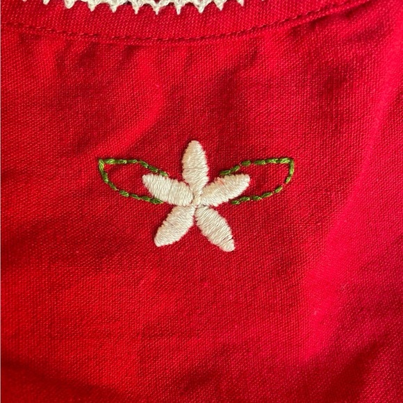 Well Dressed Wolf
Classic Good Cheer
Poinsettia
Dress-18-24 M - Picture 10 of 10